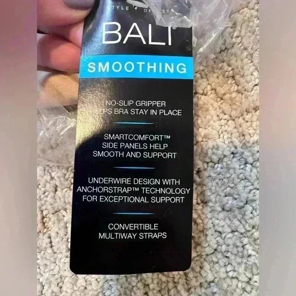 NEW Bali smoothing bra size 42D taupe padded underwire 7 ways to wear no slip - Picture 4 of 7